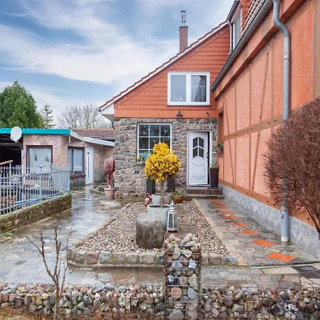 Classy In Grundshagen With Terrace Апартаменты Клюц